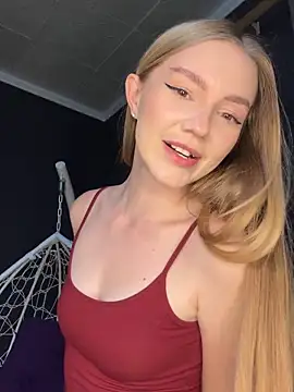 MilaMoone webcam stripchat model stream image