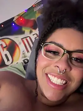 Webcam Model (nintendhoe)  is live.Free join now!