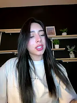 Webcam Model (isabella_jade)  is live.Free join now!