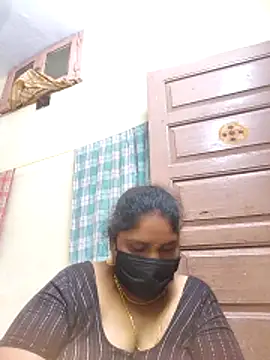 Webcam Model (Villageanuty)  is live.Free join now!