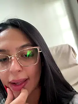 jujuarantes__2025 - Jujuarantes__2025's free webcam - UK Sex Cams