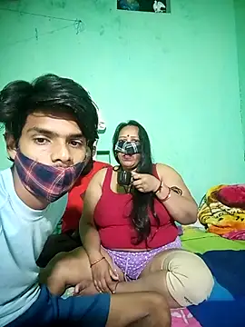 LoveOnStream from StripChat is Group