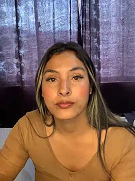 Webcam Model (Cami_Leon2)  is live.Free join now!