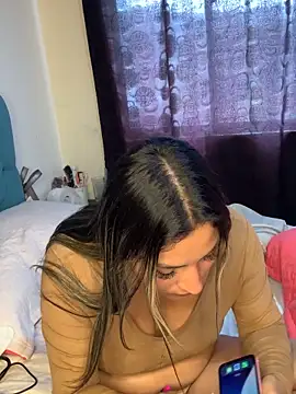 Webcam Model (Cami_Leon2)  is live.Free join now!