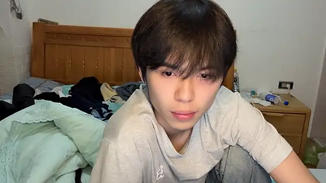 w5206t (M twink) - 脱掉上衣