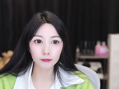 nuyoah-77 - Nuyoah-77's free webcam