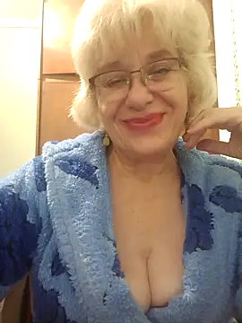 Webcam Model (52MiaLove02)  is live.Free join now!