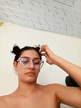 ary-18 (F teen) - mastrubation + all naked