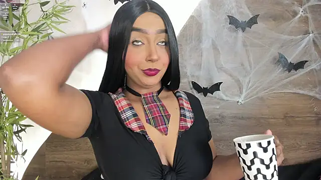 mia_lacy_