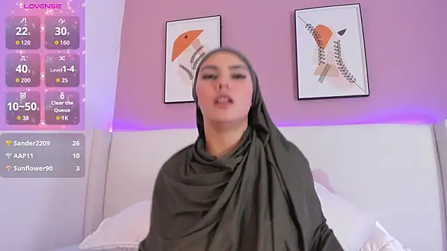 _saandy (F teen) - I suck two fingers 👆👆