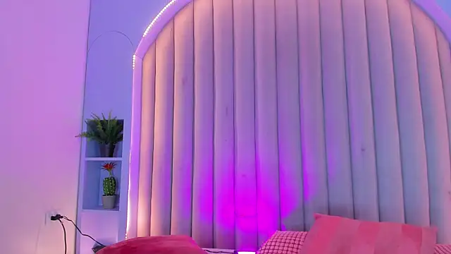 alaia-rogers (F teen) - Doggy style, cowgirl ride toy