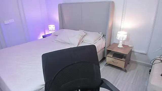 scarley (F young) - Stretch my ass and moan your name😍