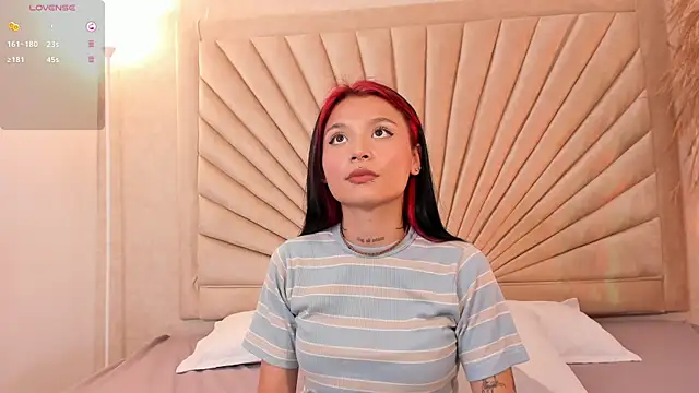 emma_duff (F teen) - 🔥 Show ass doggy style