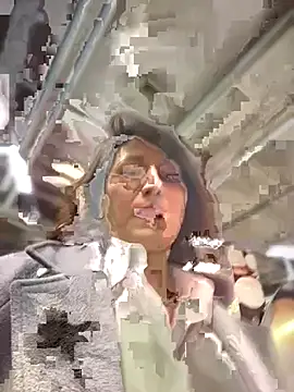 ZhenjaPoledance from StripChat is Freechat