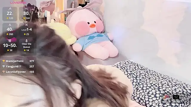 yoyo_520 (F young) - 光屁股打20下