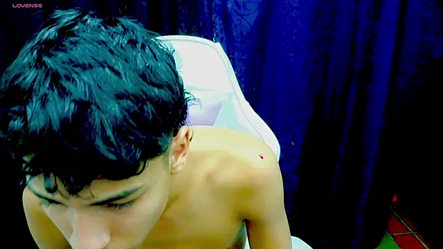 Im_david02 Live Webcam on Stripchat