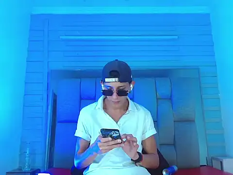 valentin_gray (M young) - BIGCUMSHOT