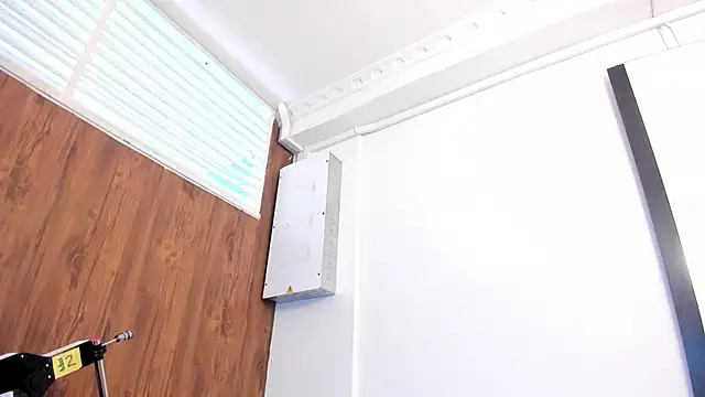 Monthiee Live Webcam on Stripchat