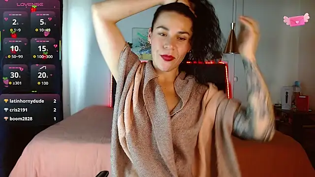 mia_velvet1