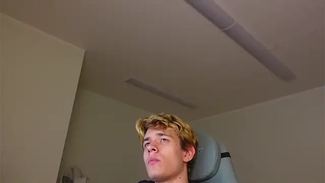 logan_fraser - Logan_Fraser's free webcam