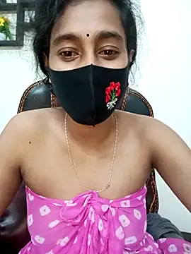 Webcam Model (Softecho-03)  is live.Free join now!