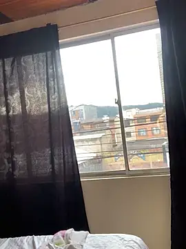 Webcam Model (Cami_Leon2)  is live.Free join now!