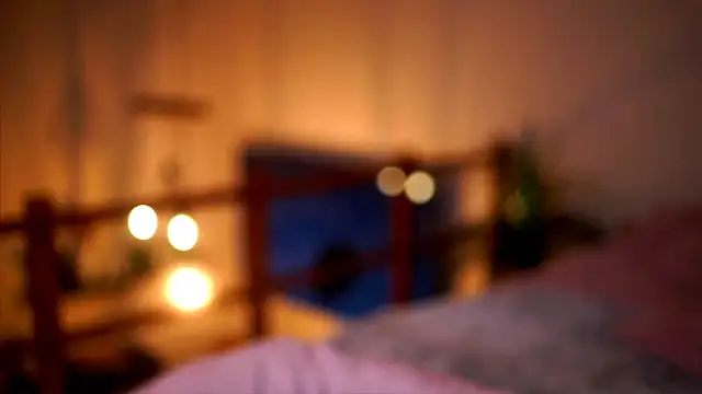 emilyvanroessel - Emilyvanroessel's free webcam - UK Sex Cams