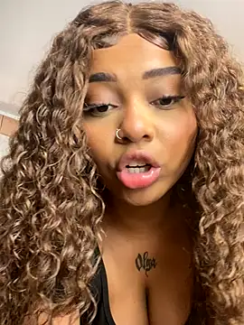 Webcam Model (pamela_west)  is live.Free join now!