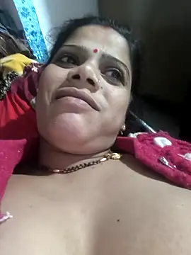 Webcam Model (Setty54)  is live.Free join now!