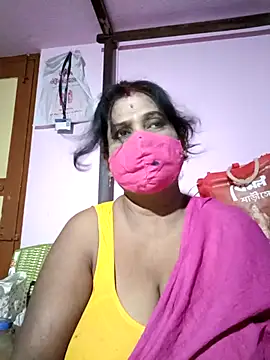 Webcam Model (parioo7)  is live.Free join now!