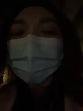 fioralba (F young) - 学生公寓客厅全裸开合跳