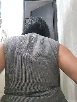 amadamilf1980 - Amadamilf1980's free webcam