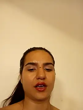 misshazelnut - MissHazelnut's free webcam