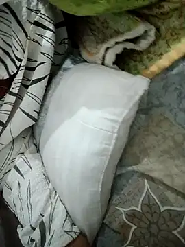 Webcam Model (hotshreya69)  is live.Free join now!