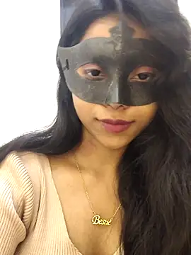 Webcam Model (RAADHEEKAah)  is live.Free join now!