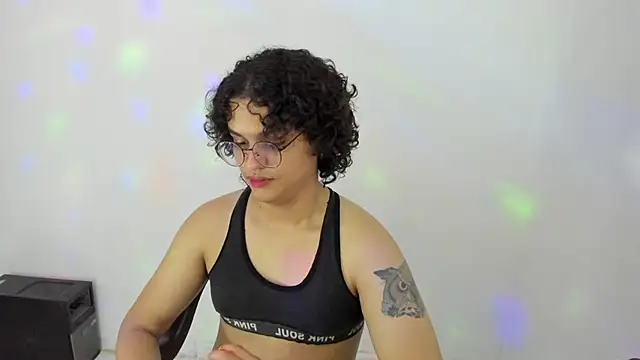 Diane_blossom Live Webcam on Stripchat