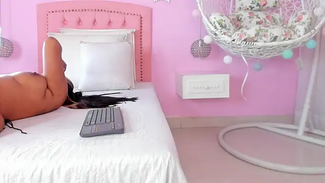  CannelaSmith chat room