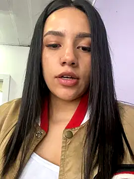 marianahb-e (F young) - Flash ass