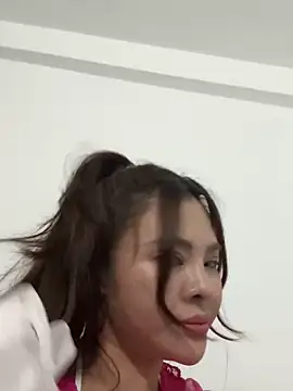 hellela-a webcam stripchat model stream image