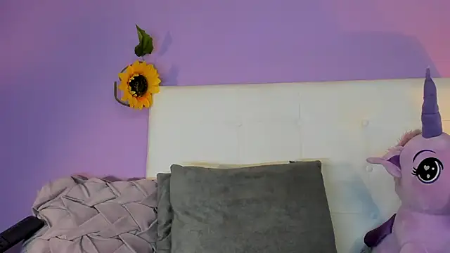 charlotte11-11 (F young) - Make me moan for you