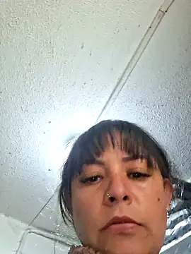 Niidia from StripChat is Freechat