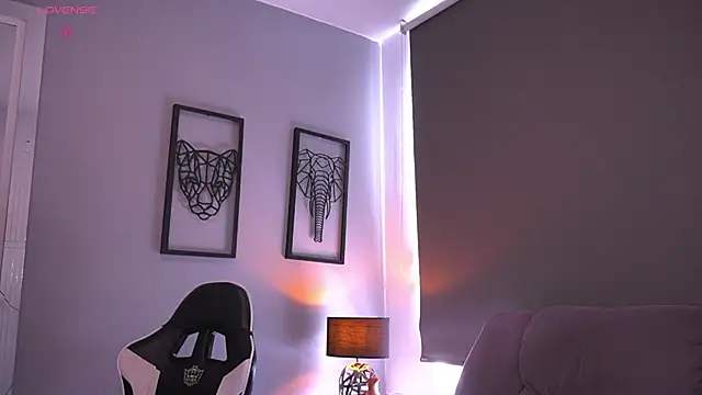 tyler_muscle1 live cam screenshot male on CamHD – HD Live Webcams & Adult Chat