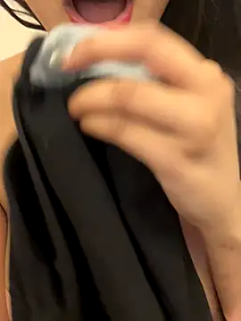 Lisa_richards from StripChat is Freechat