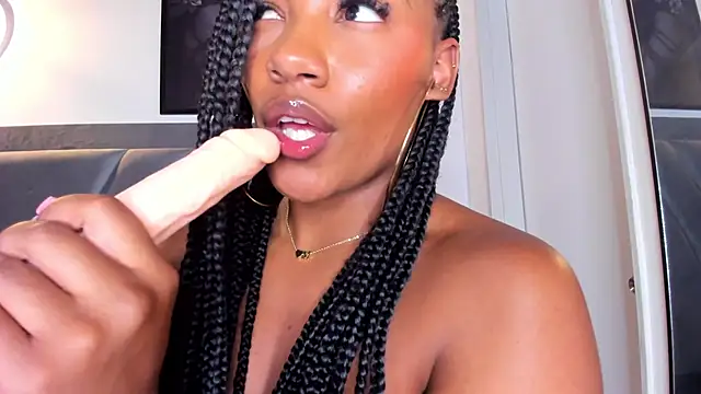  brenda_nova18 chat room