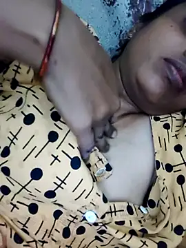 Webcam Model (Gautami-telugu)  is live.Free join now!