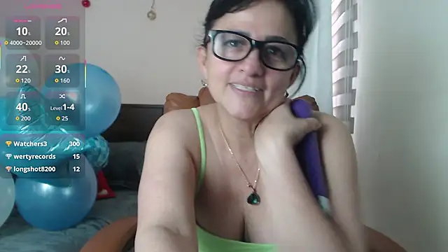 isabeel_sofia01 - ISABEEL_SOFIA01's free webcam