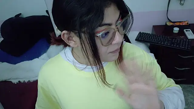 Catwhite_ live cam screenshot female from Colombia on Pron.Webcam – Live Webcams & Adult Chat