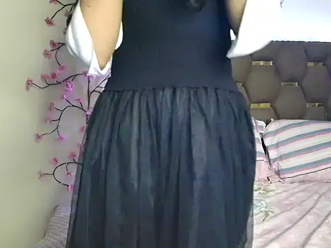 CUTE_princess_143 from StripChat is Freechat