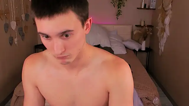 david__diamond (M twink) - jumping naked