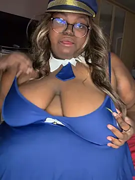 Webcam Model (rosecoquine88)  is live.Free join now!